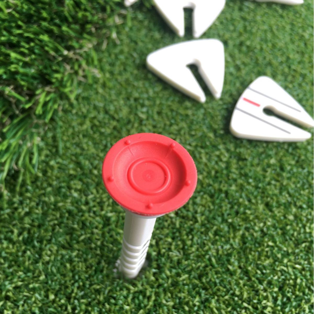 Golf nail tee altura ajustable dirección del objetivo Mark Ball asiento en caja ventilador suministros ventas directas de la fábrica