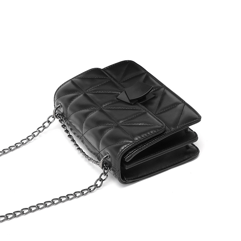 Piccola borsa a tracolla con catena di diamanti, di alta qualità, leggera, di lusso, 2024, nuova moda, piccola borsa quadrata abbinata per le donne_voghion.com