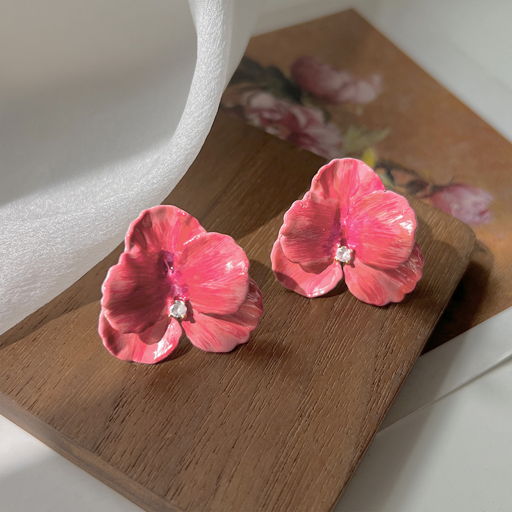 1 Pair Elegant Artistic Flower Stoving Varnish Copper 14K Gold Plated Ear Studs display picture 3