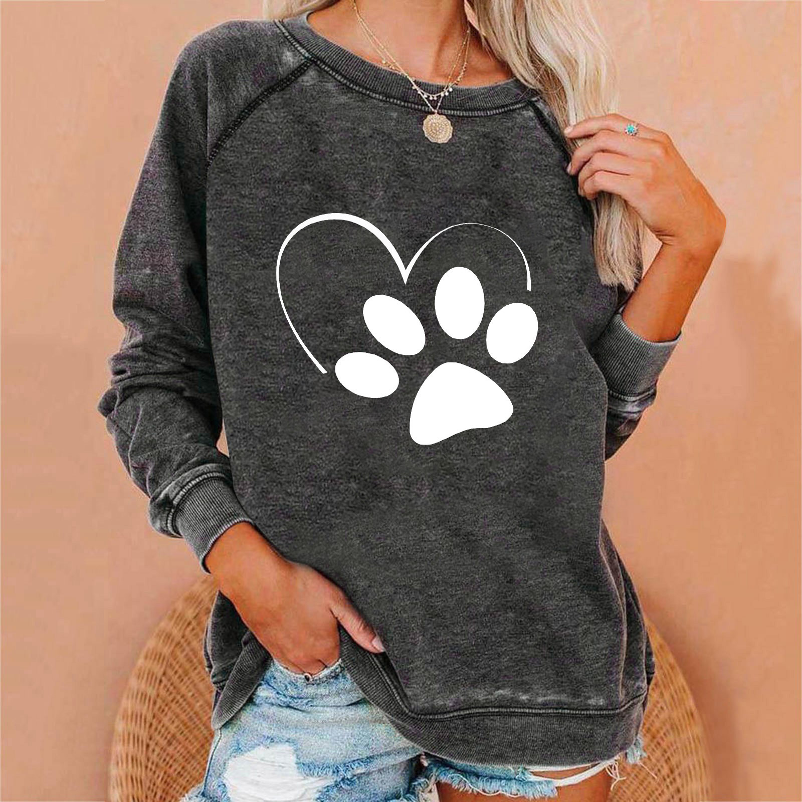 Black sweatshirt with heart print