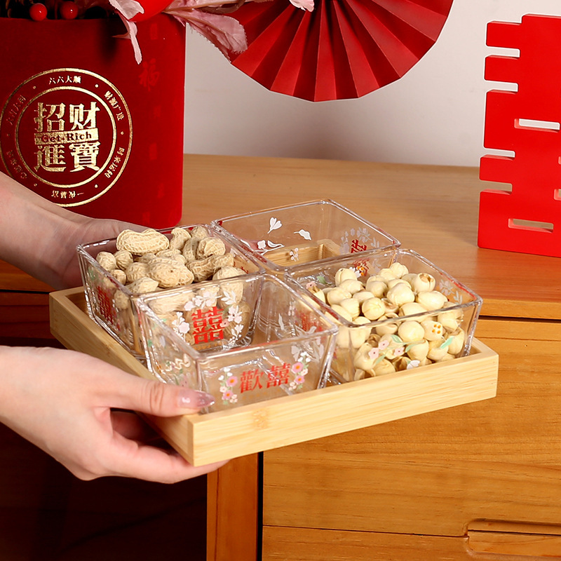 Early birth dried fruit box wedding desktop decoration decoration engagement arrangement dried fruit combination four grid snack fruit plate