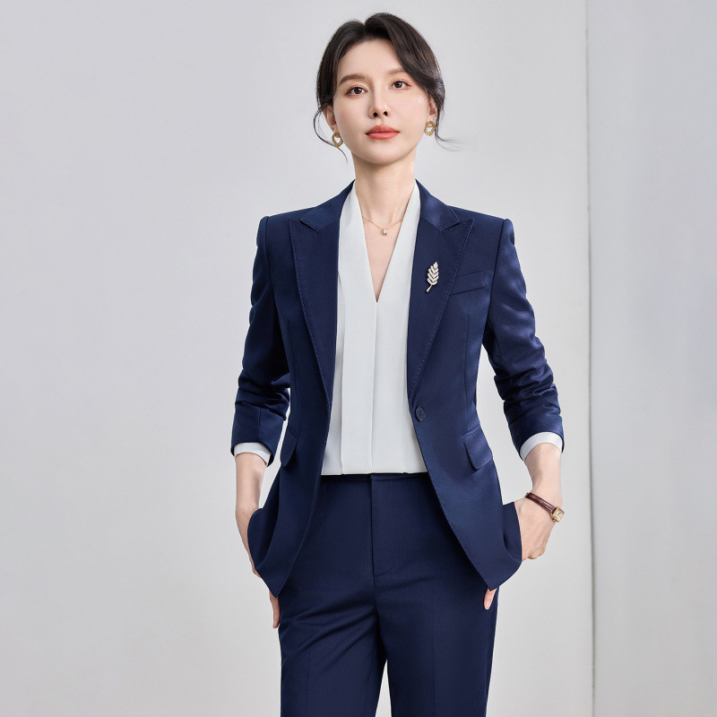 Navy blue formal women's business suit for college student interviews and presentations, a small-sized blazer set