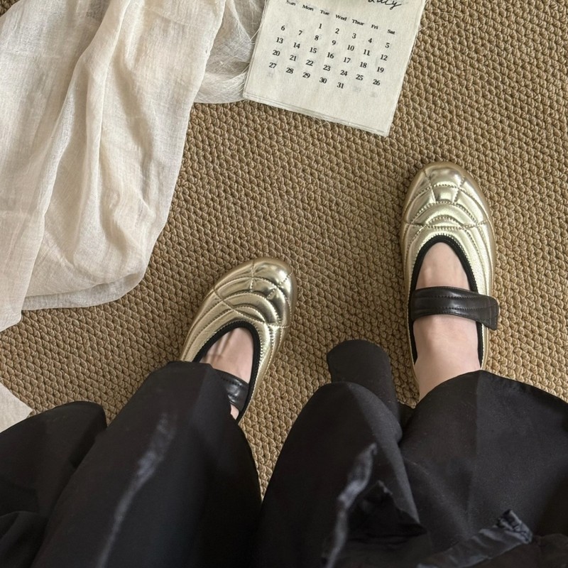 フランスの新しい女性用浅口バレエシューズ 2025 新しいラウンドトゥスポーツスタイルフラットメリージェーンシューズ|undefined
