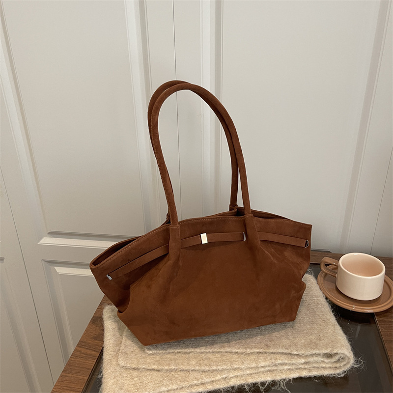 2025 New Retro Frosted Tote Bag Commuter High-End Handbag Women's Large Capacity Bag Shoulder Bag