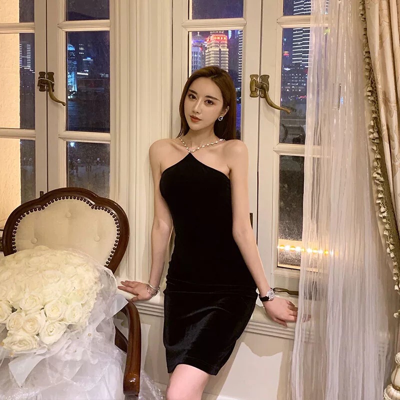 Tanglimei 2025 Spring Off-Shoulder Waist-Slimming Street-Style Dress, Suitable for Everyday Wear, Evening Gown, Elegant and Versatile for Commuting