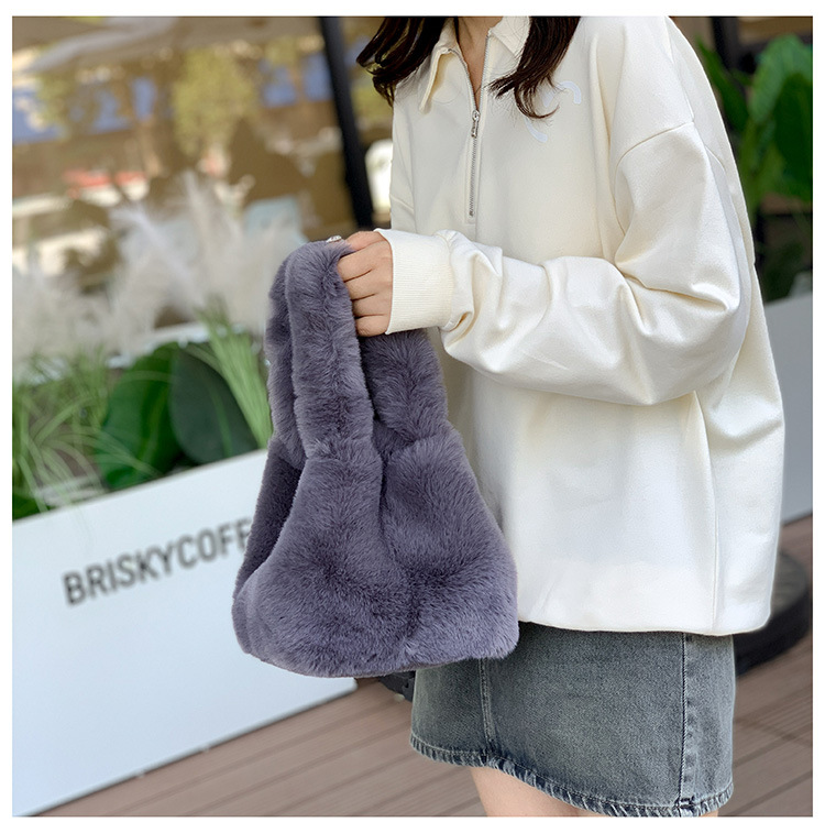 New handbag for women in 2024 with a high-end feel, solid color plush bag, fashionable and versatile handbag, cute_voghion.com