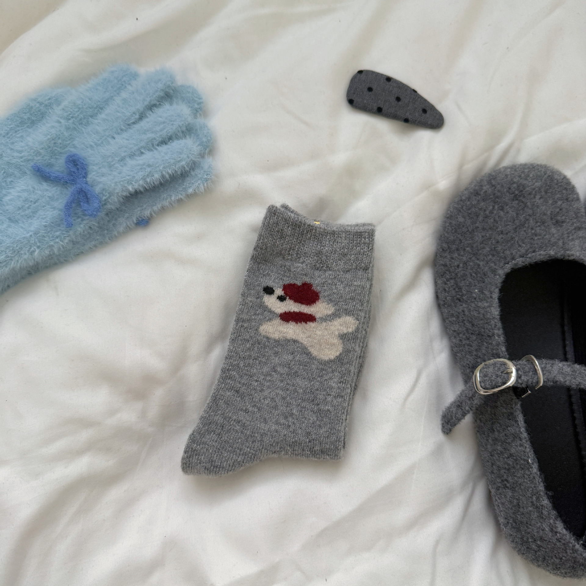 YA3-522: 밝은 회색