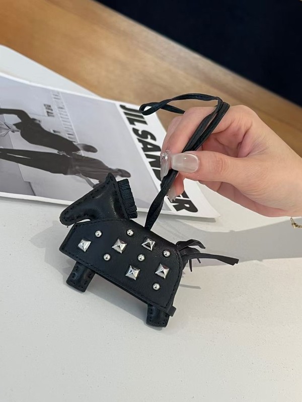 新しい工場直販人気の第一層シープスキン多用途バッグ通勤ハンドバッグペンダントかわいい|undefined