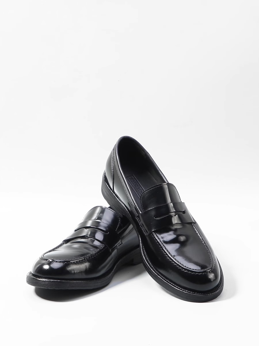 Leather outsole loafers a slip-on wedding shoes Fashion low luxury men's shoes_vogvips.com