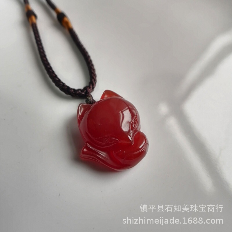 男性と女性用の氷の赤瑪瑙観音仏ペンダント、カルセドニー安全バックル、貔貅、さまざまなペンダント、ライブストリーミング在庫あり|undefined