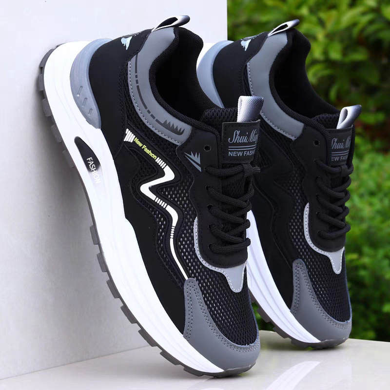 Nuevos zapatos de verano de malla de hombre respirantes antiodor zapatos de moda para hombres de altura de suela gruesa zapatos deportivos casuales