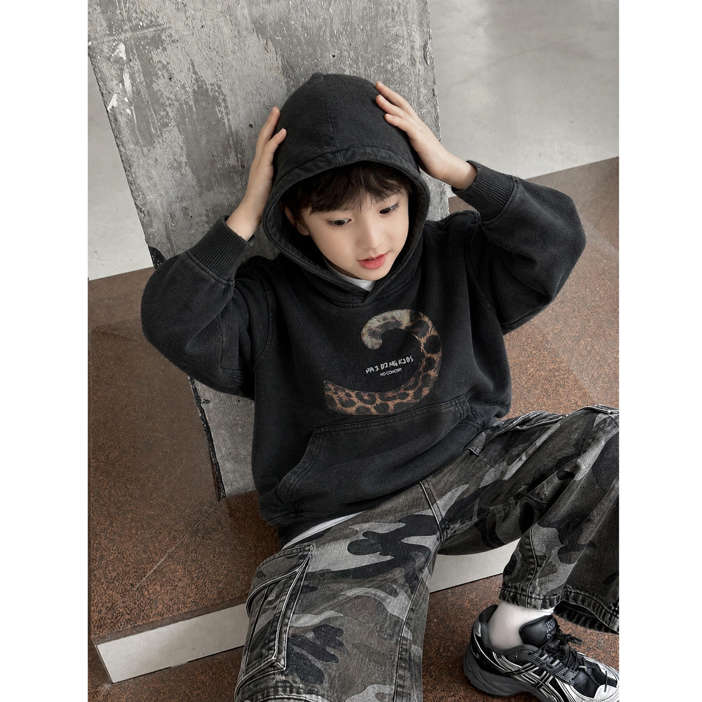 2026 New Style Children's Clothing - American Retro Hooded Sweatshirt for Boys and Girls - Trendy, Cool, and Loose-fitting Pullover Top