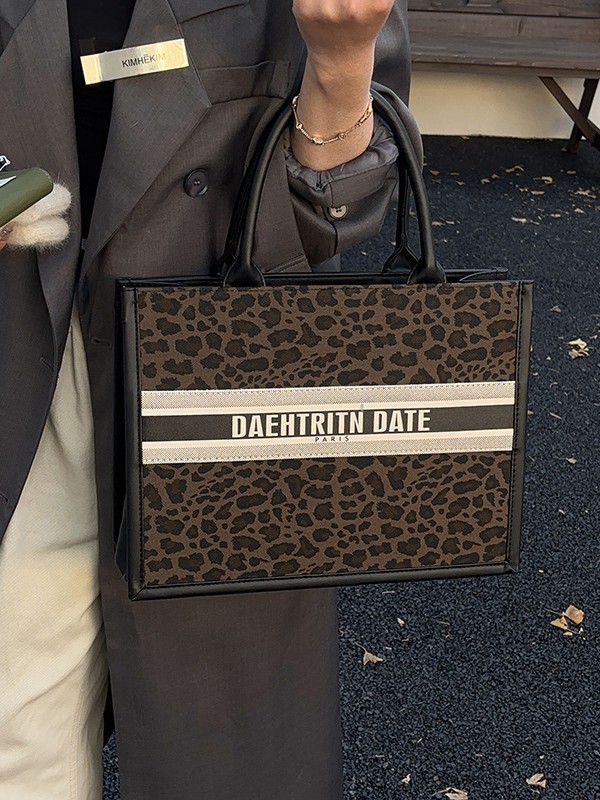Leopardo retro versátil bolso de mano de viaje de mujer nuevo estilo transfronterizo de alto valor visual de gran capacidad retro bolso de ocio
