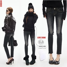 自带丰胯裤黑色绣花弹力女秋季牛仔复古水洗街头风双扣修身小脚裤