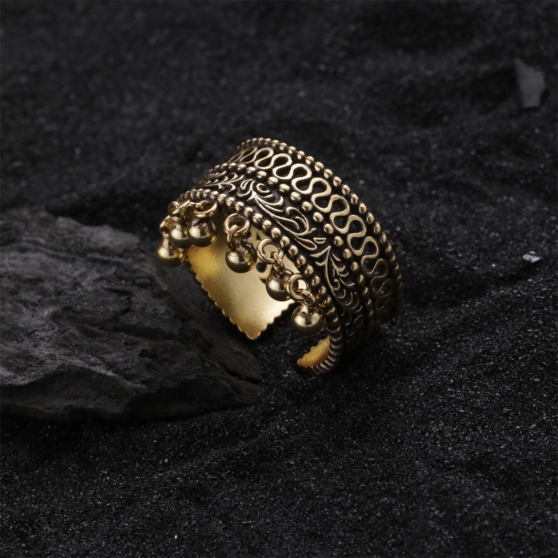 Vintage Beaded Tassel Lace Ring In Mid-century Distressed Style_voghion.com