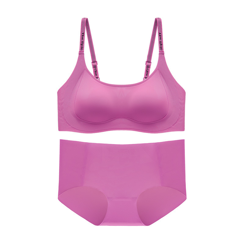 로즈 레드 슈트