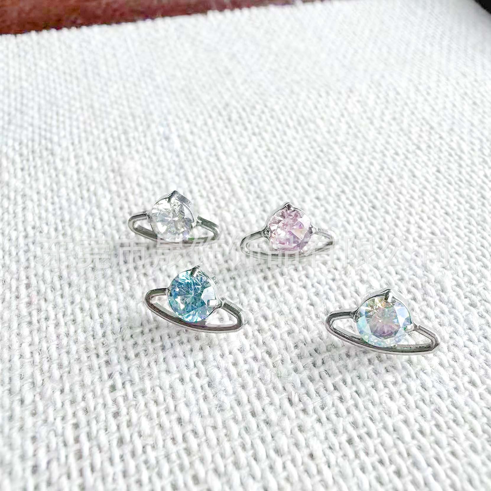 F136 Titanium 土 Star Helix Cartilage Stud 包 Studded Cubic Zirconia Star Ball 轨迹 Ear Stud G23 Implant Grade Titanium Piercing Jewelry Ear 蜗钉