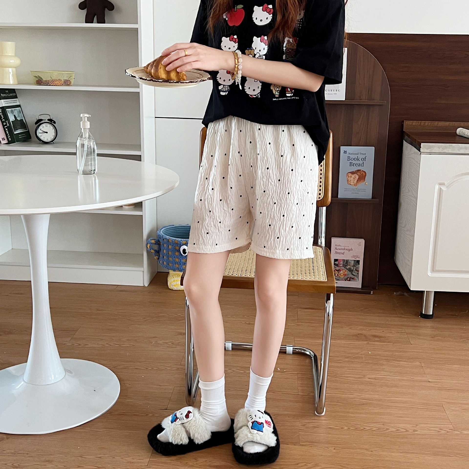 폴카 도트 살구 반바지