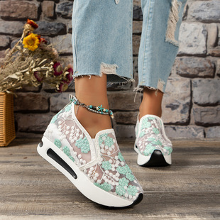 2024 ladies fashion flat bottom increased mesh breathable casual shoes support cross-border platform a generation of hair