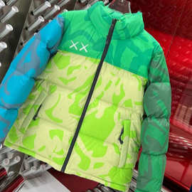 现货冬季新款明星网红爆款高品质鹅绒羽绒服迷彩外套男女款面包服
