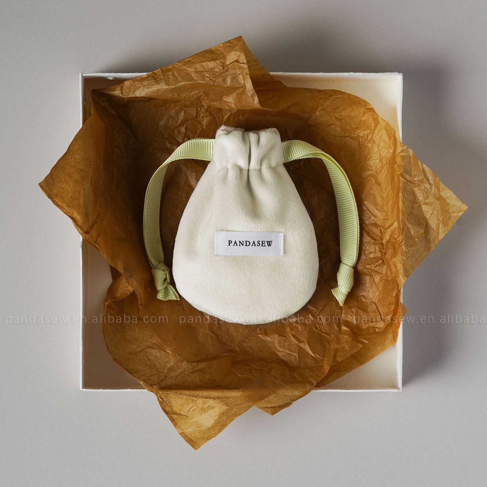 O1CN01HLU48S2EbVltvVtNo_!!2219