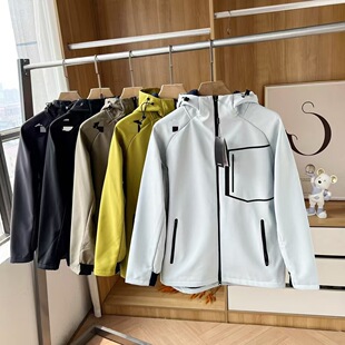 Dst Dijia Same Style Soft Shell Jacket Men's Outdoor Windproof and Waterproof Casual Jacket Plus Thin Velvet Hooded Jacket