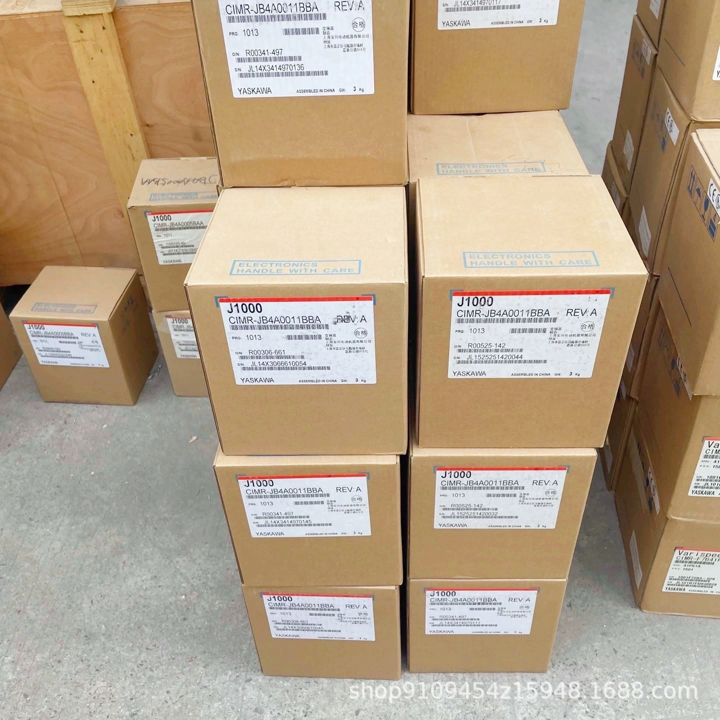 Yakawa CIMR-JB2A0010BBA спот новый оригинальный подлинный