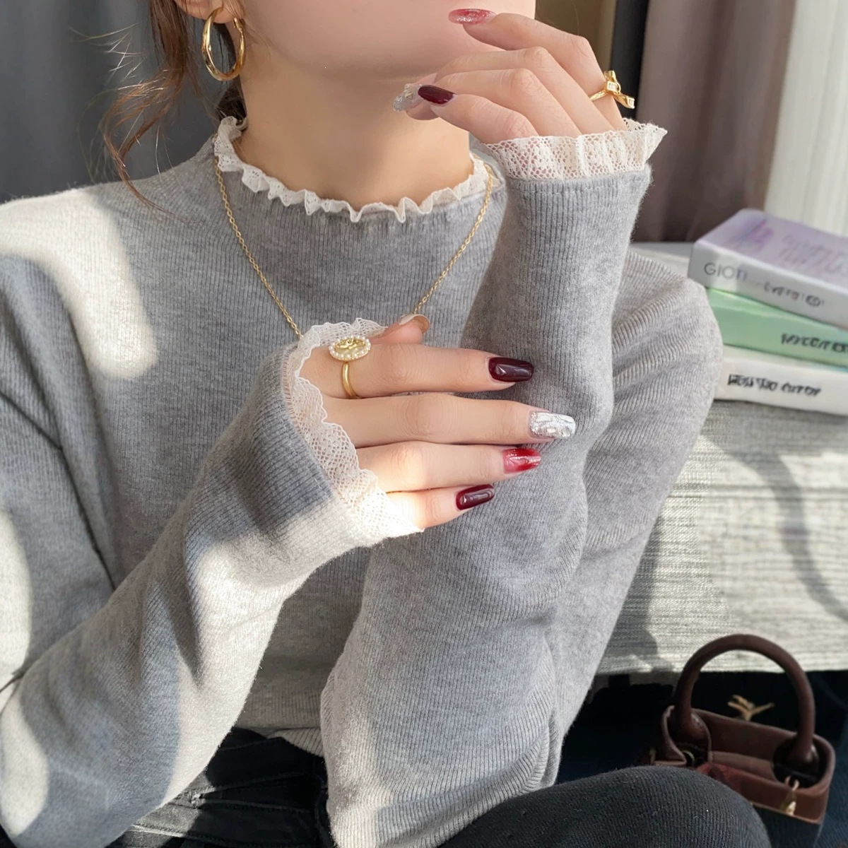 Grey knitted base layer top for women, spring and autumn, 2026 new popular high-end style top, mock neck sweater