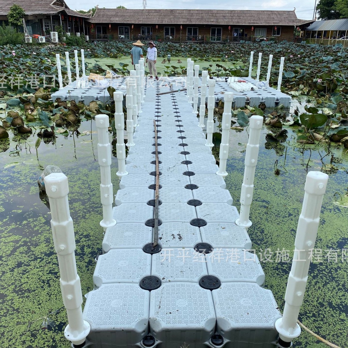 Factory direct buoy outdoor water game facilities landscape pontoon yacht club viewing platform ship berth