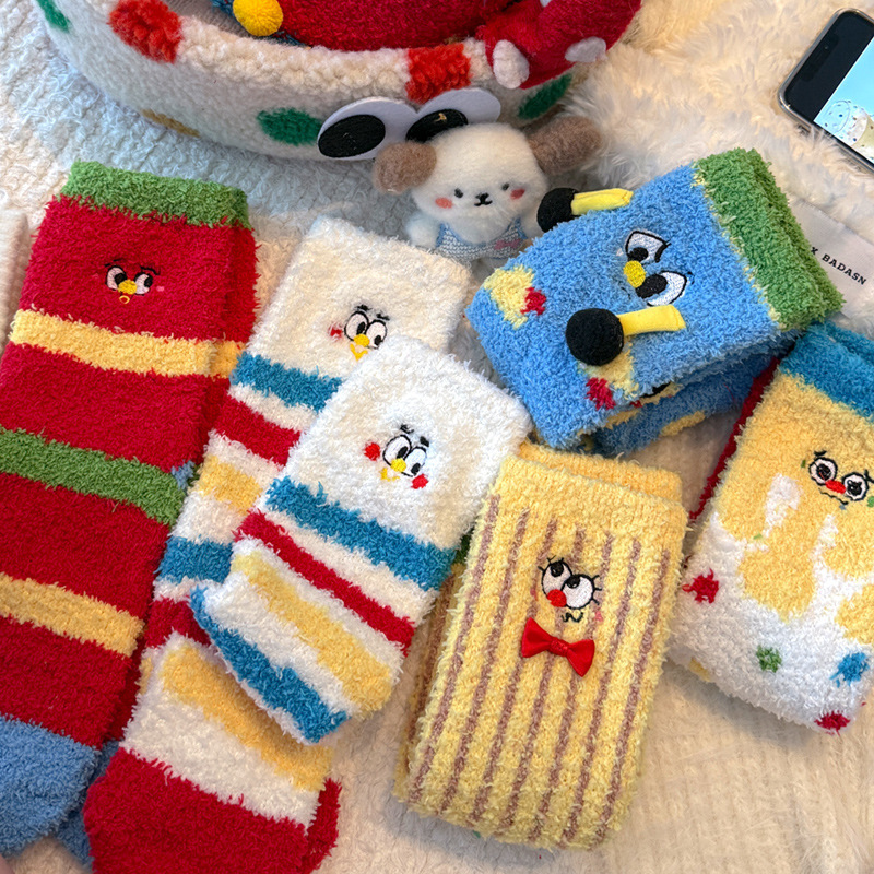 Autumn and winter coral fleece socks for women, featuring cute cartoon designs, extra fleece lining for added warmth, suitable for sleeping and wearing at home, mid-calf length, and designed for postpartum use