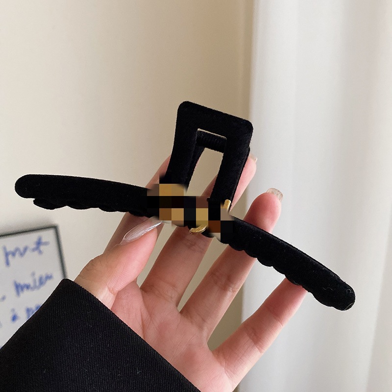 Apenada carta horquilla ~ terciopelo negro accesorios para el cabello retro estilo francés Chanel clip de pelo clip de tiburón arco tocado
