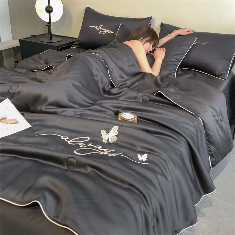 2026新款冰丝四件套水洗天丝空调被刺绣款夏季轻奢薄款夏被