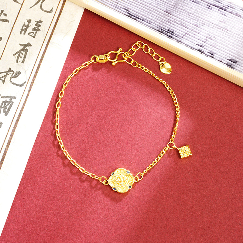 Nuevos productos de moda de lujo ligero de oro vietnamita, pulsera de flores de cuatro hojas simple, mujer universal, joyas de alta calidad que no se desvanecen.