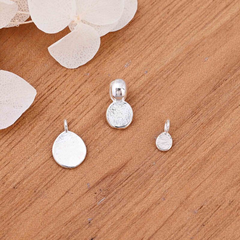 S925 Domestic Handmade Wing-Shaped Jewelry Pendant, Simple and Versatile Round Flat Piece, Small Charm DIY Beading Accessory S925 Domestic Handmade Wing-Shaped Jewelry Pendant, Simple and Versatile Round Flat Piece, Small Charm DIY Beading Accessory