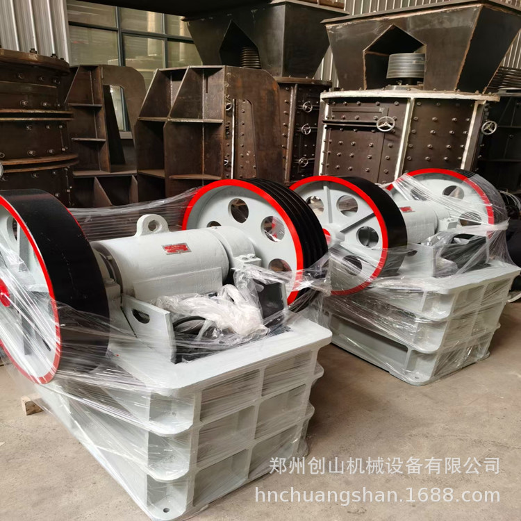 供应大块碎石机鄂破石头机鄂破配件鄂式破碎机鄂式破石机小鄂破机