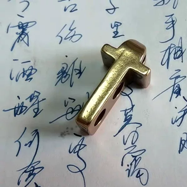 Dongguan broken copper solid brass bronze micro retro heavy machine keychain accessories body