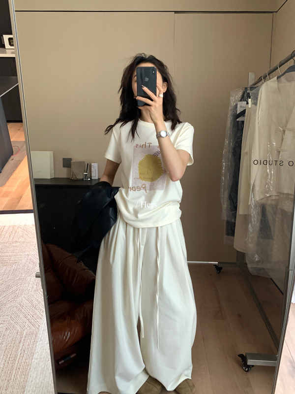 Hers一勺甜秋季韩系简约风小众图案印花正肩圆领短袖T恤女92304|undefined
