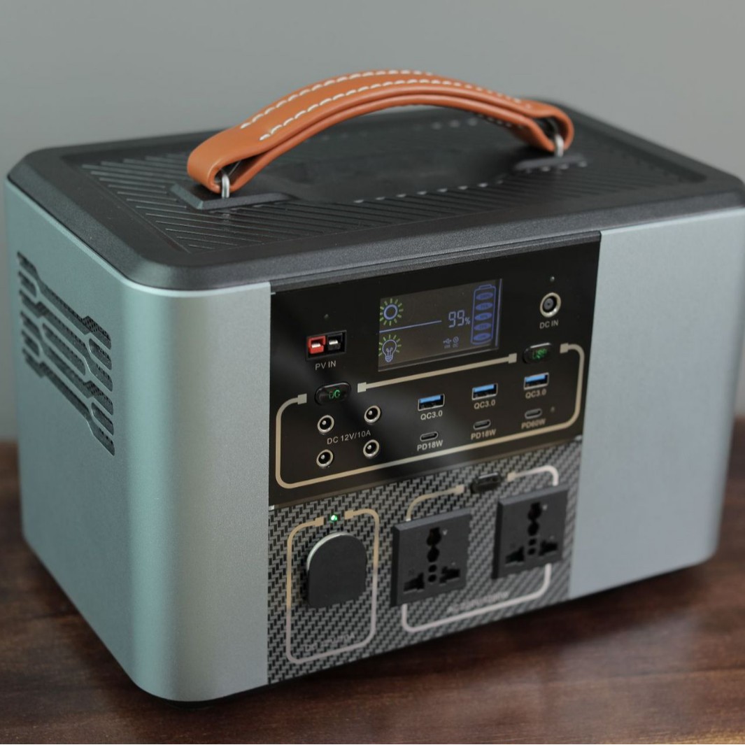 便携大容量！700W 户外移动储能电源 多接口适配220V应急供电