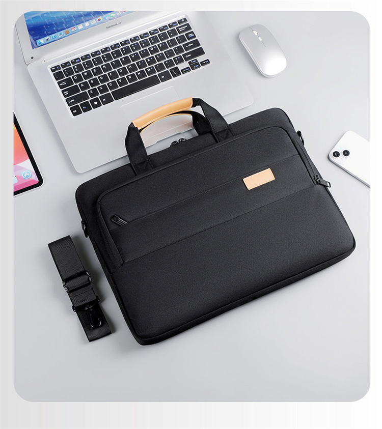 New men's simple 14/16/18-inch laptop gaming bag, high-end briefcase Application Scenario