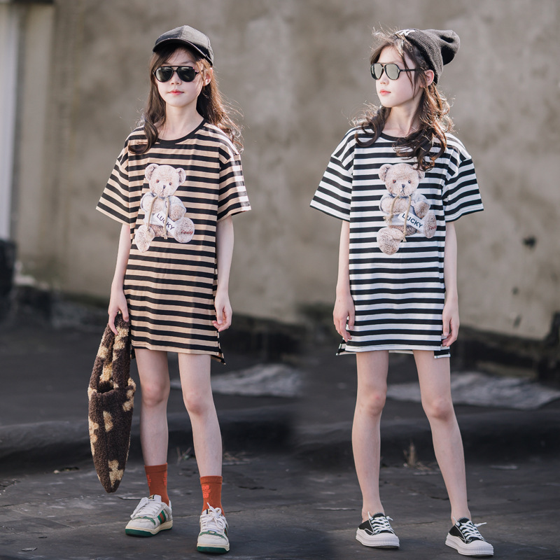 Camiseta de dibujos animados de longitud media para niñas 2023 Ropa de verano Camisa de manga corta a rayas para niños medianos y grandes para niños ropa de verano Camiseta moda