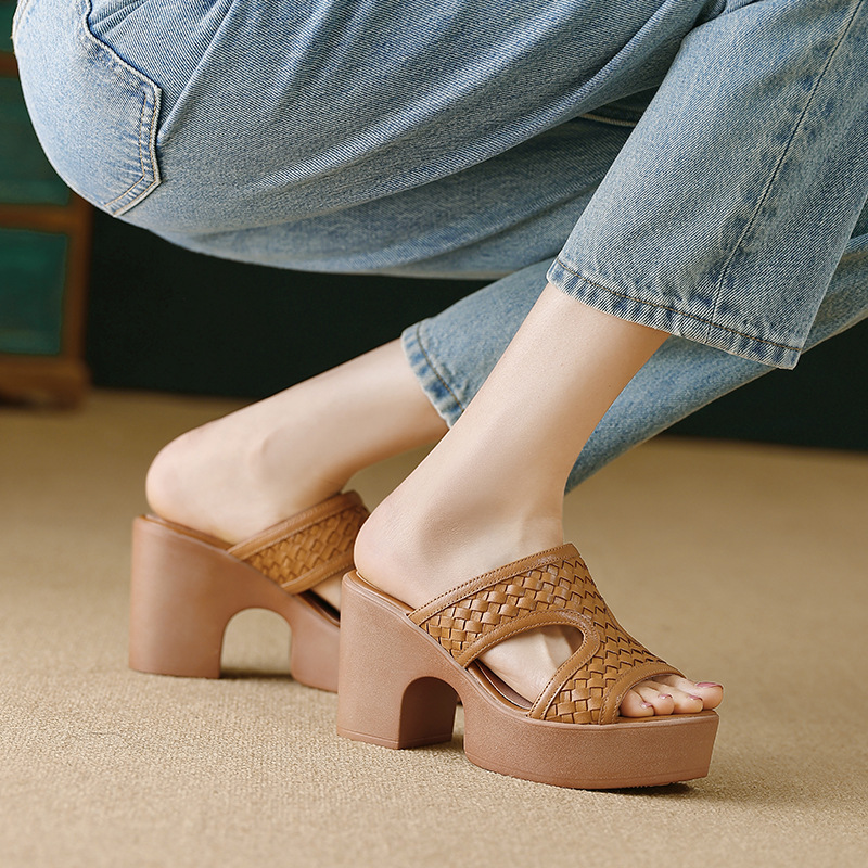 Sandal cao gót nữ đế platform đan chéo da thật gót 9 cm hở mũi — màu nâu, màu đen
