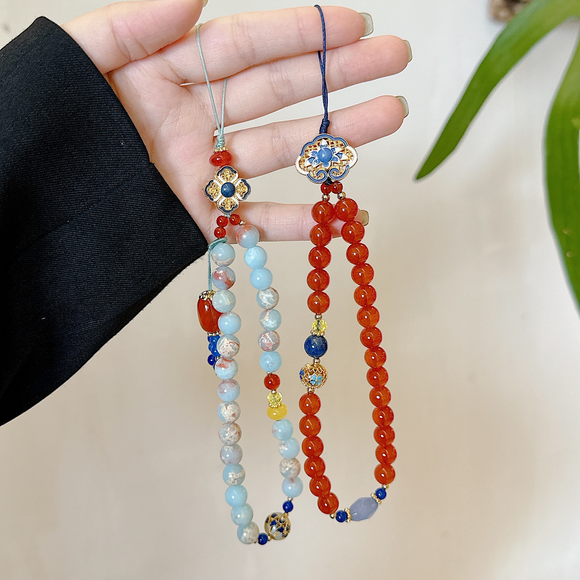 Cadena de teléfono móvil de alta gama hecha a mano boutique, piedra de ágata natural cloisonné, cordón de teléfono móvil de moda, colgante de cadena corta