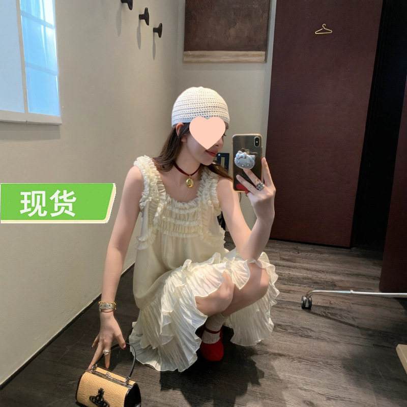Le Rouge Zhou Meimei's Summer Mood Light and Airy Tencel Multi-Layered Lace Vest Dress Le Rouge Zhou Meimei's Summer Mood Light and Airy Tencel Multi-Layered Lace Vest Dress