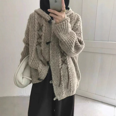 美式复古学院风手工穿绳麻花连帽毛衣外套女秋冬季牛角扣针织开衫