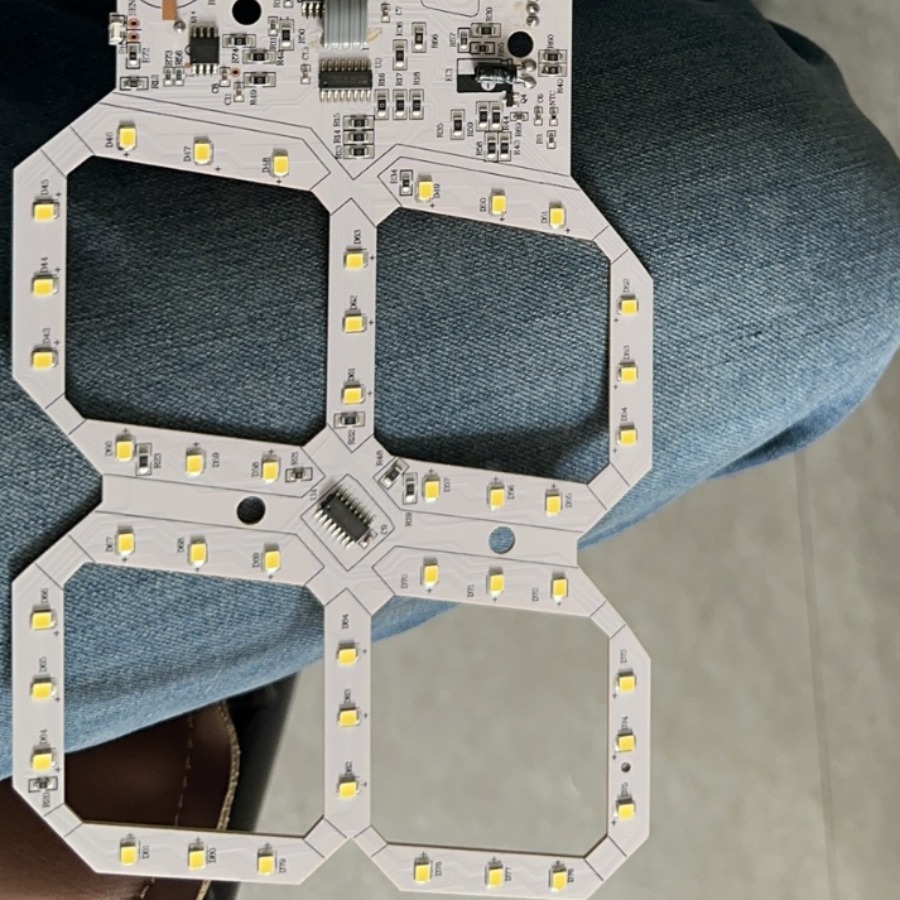 时针音箱方案PCBA厂家，时针，温度，闹钟音乐闪灯音箱2023蓝牙音