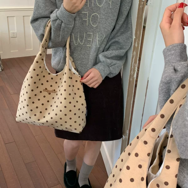 2026 new casual large-capacity polka dot nylon tote bag for women, simple and versatile shoulder bag for work and commuting