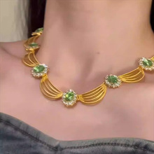 中古风椭圆月牙条纹项链镶钻夸张复古高级感锁骨链轻奢小众饰品