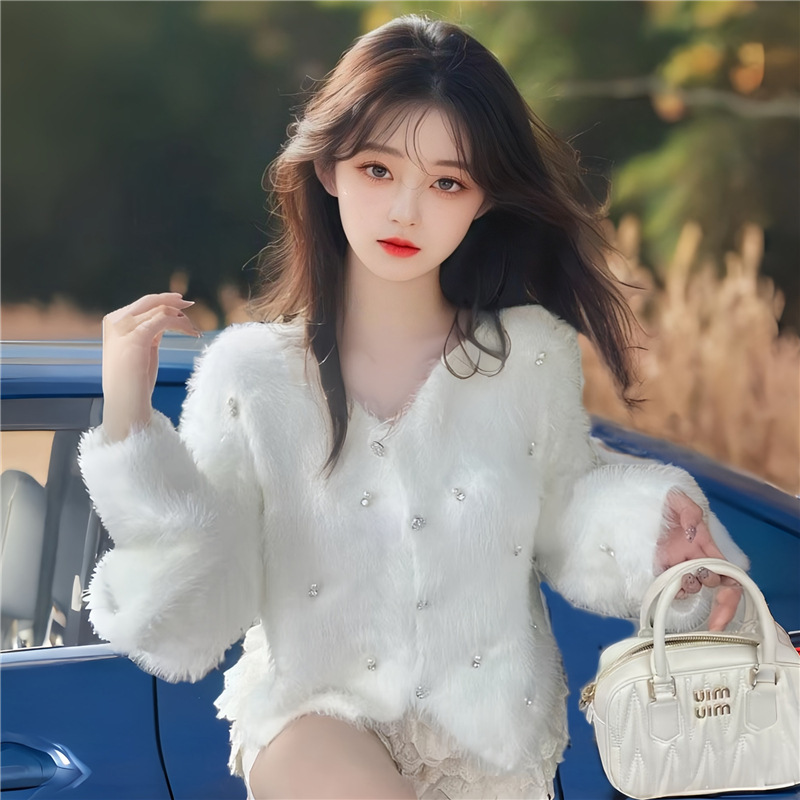 AI Figure in stock Imitation Mink Velvet V-Neck Sweater Cardigan Women's 2024 New Elegant Loose Beaded Knitted Jacket