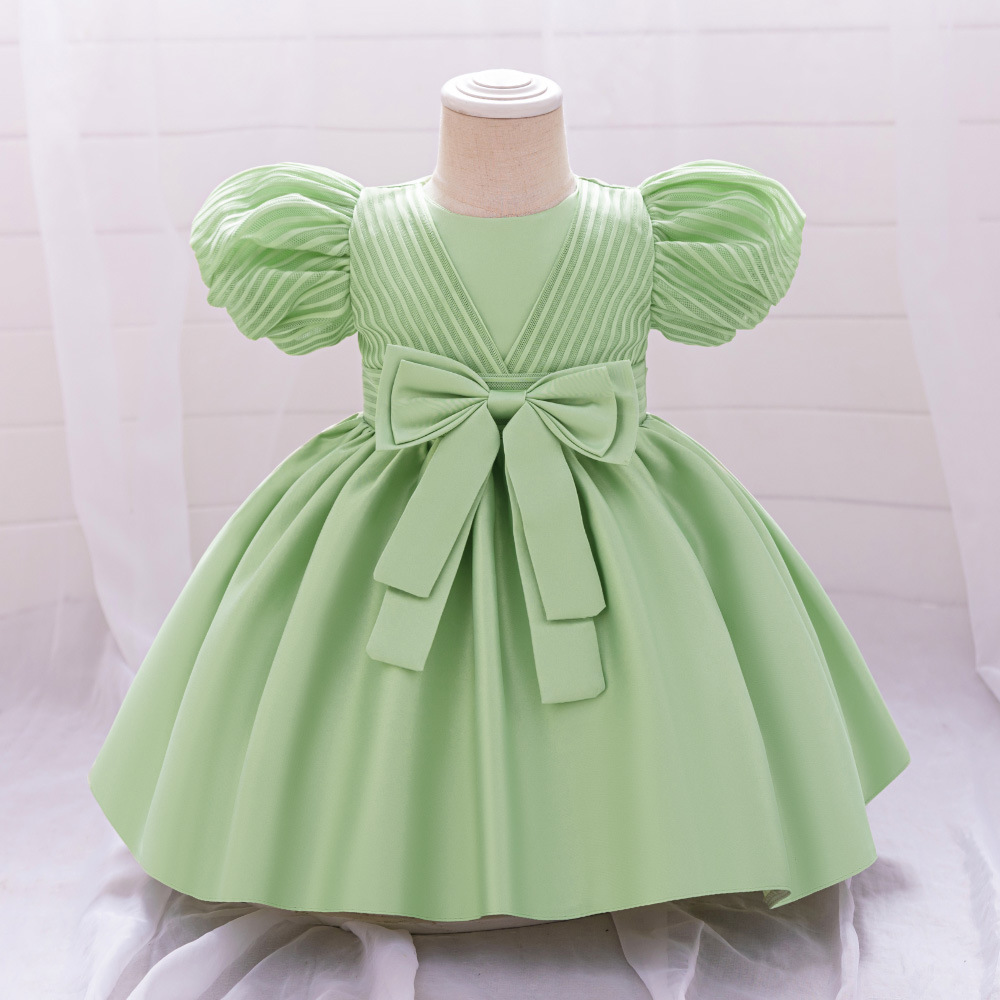 Nuevos vestidos de año nuevo para bebés y niños pequeños vestidos de fiesta de cumpleaños para niñas vestidos de lavado de satén vestidos de lazo en stock