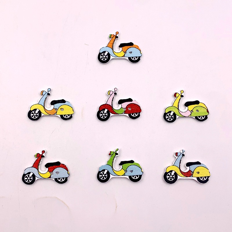 Seis de dibujos animados fondo blanco autobús coche botones de madera pintado helicóptero botones de madera 50 piezas paquete